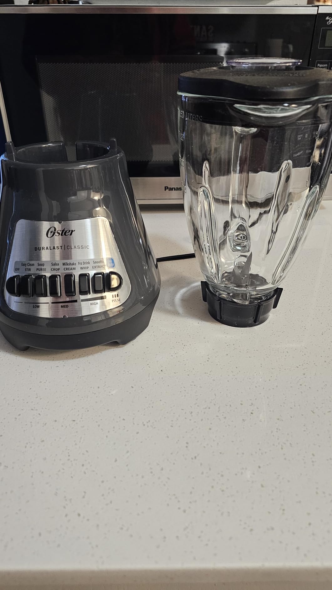 Oster Classic Series 8-Speed Blender with 6-Cup Glass Jar, Gray customer photo 2