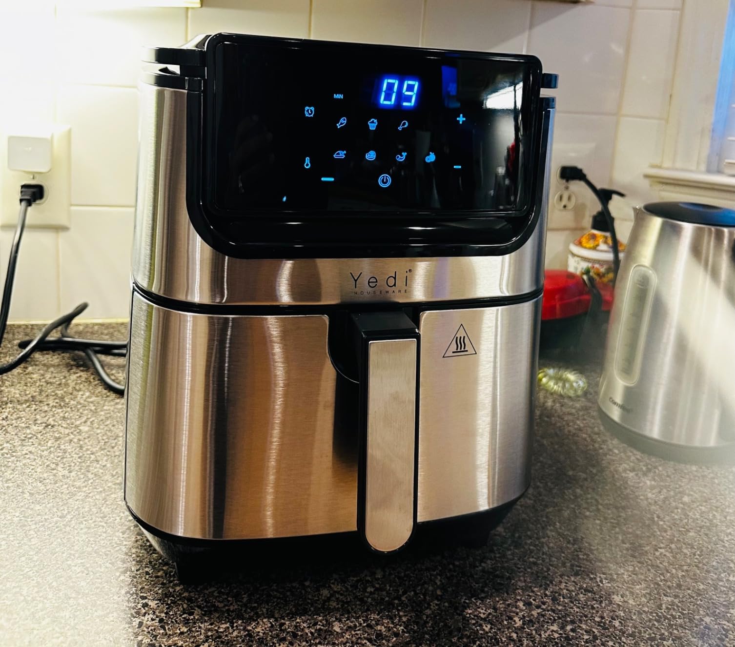 Yedi Evolution Air Fryer 6.8 Qt with Ceramic Basket, Stainless customer photo 2