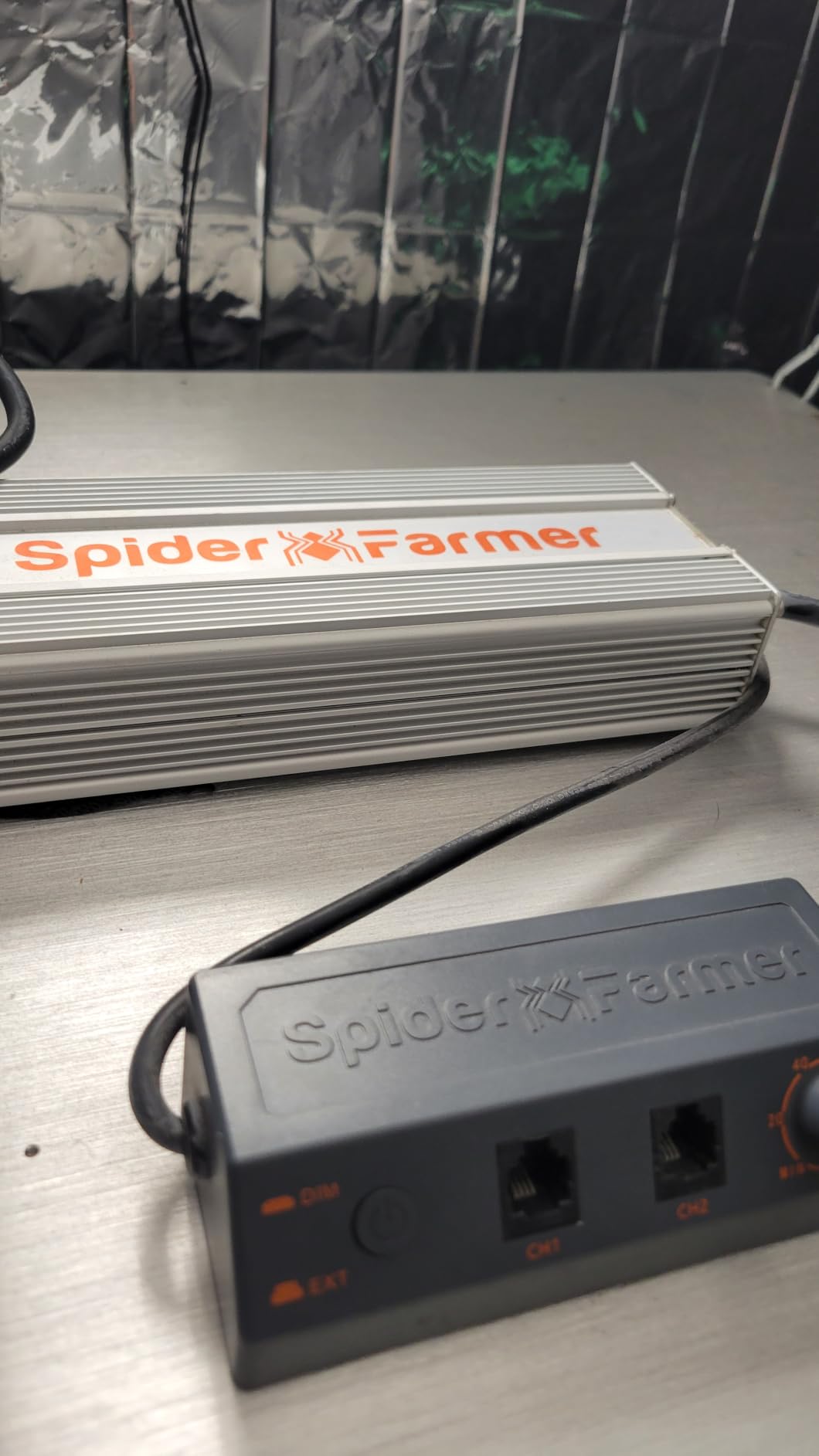 Spider Farmer SF7000 LED Grow Lights for Indoor Plants in 5x5 Grow Tent | 650W Dimmable Full Spectrum Grow Light, Samsung LM301B Diodes 2.8 PPE System for Seed Starting, Vegetables & Bloom customer photo 2