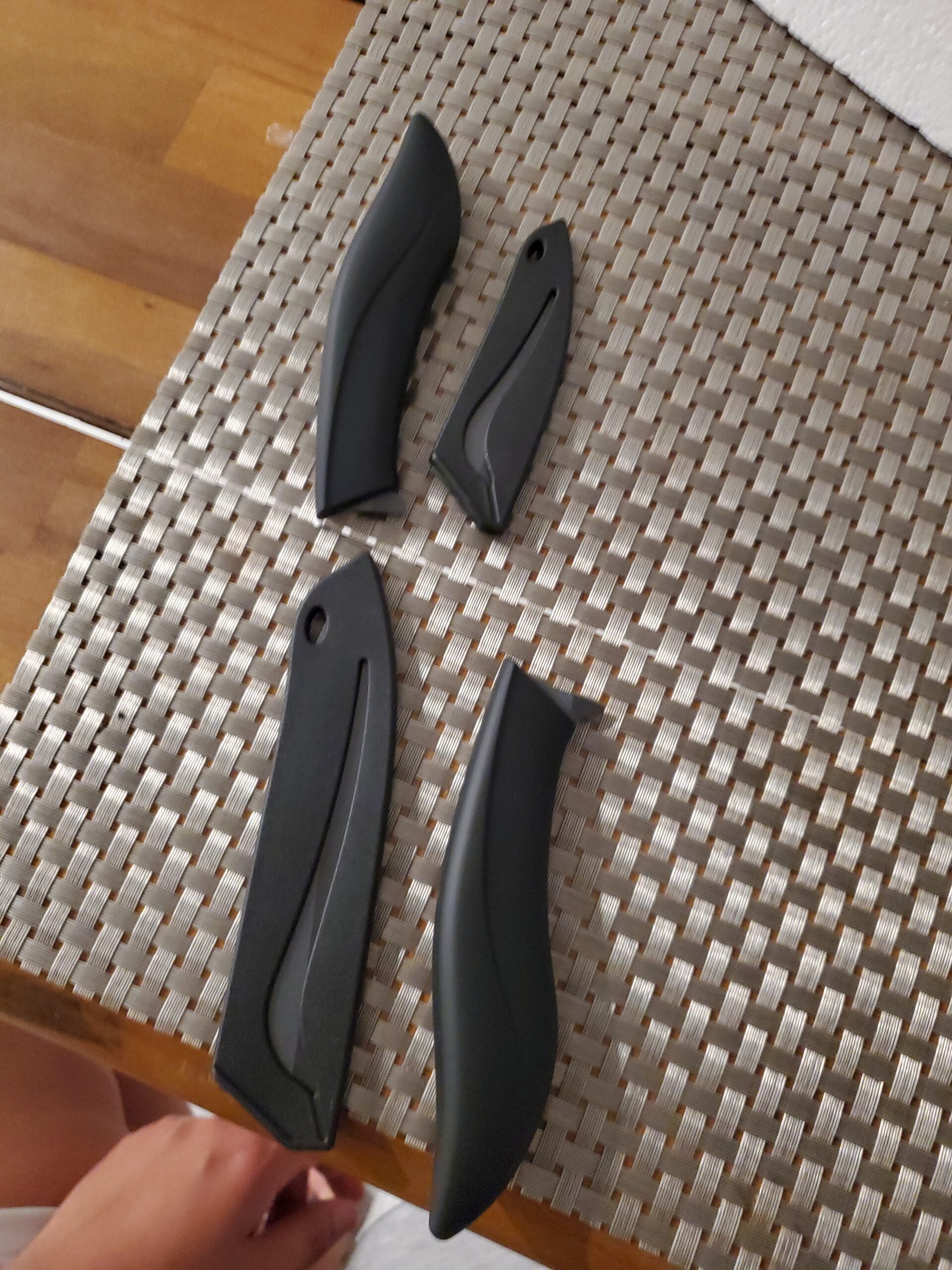 Eocogup Ceramic Knife Set, 4-Piece Colored Kitchen Knives with Sheaths | Includes 3