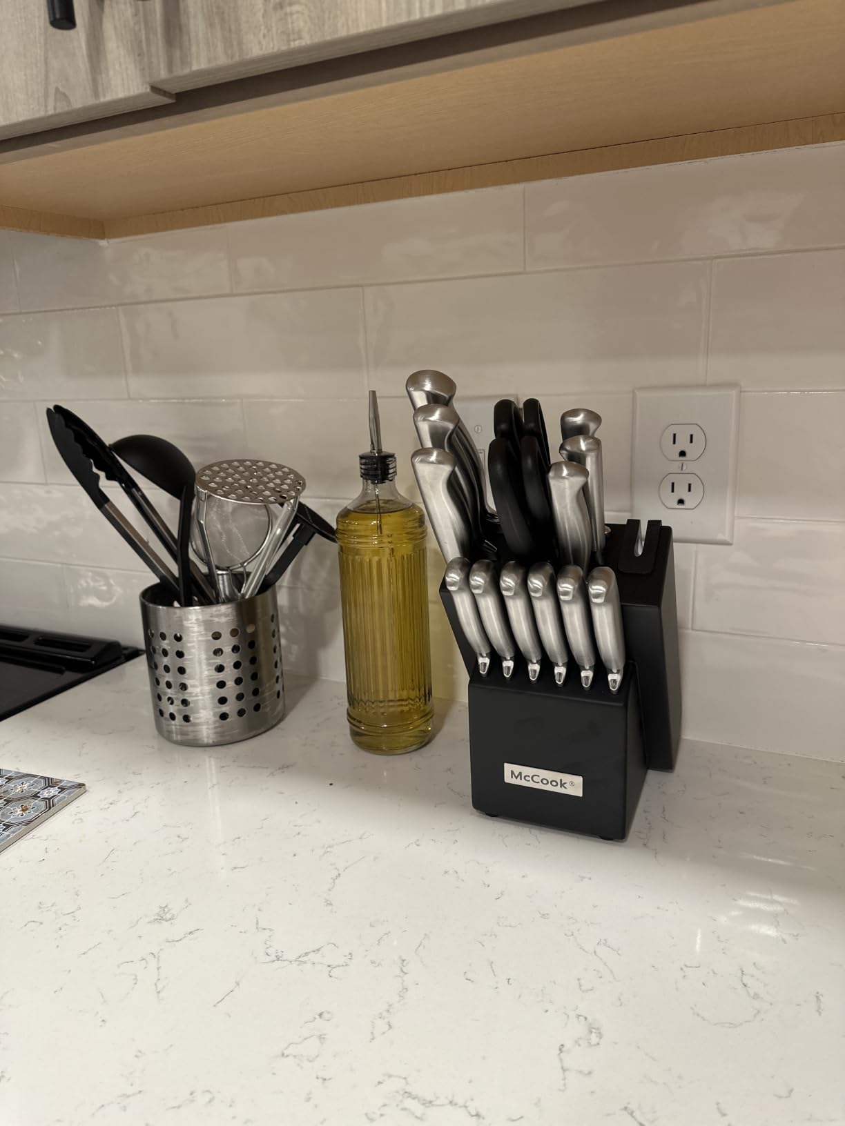 McCook Knife Set Kitchen Steel Knife Block Set w Built-in Sharpener | German Forged Stainless Steel,15 PC,Razor Sharp,Non-Stick&Anti-Rust,Ergonomic Handle,Full Tang,Gift Box customer photo 2