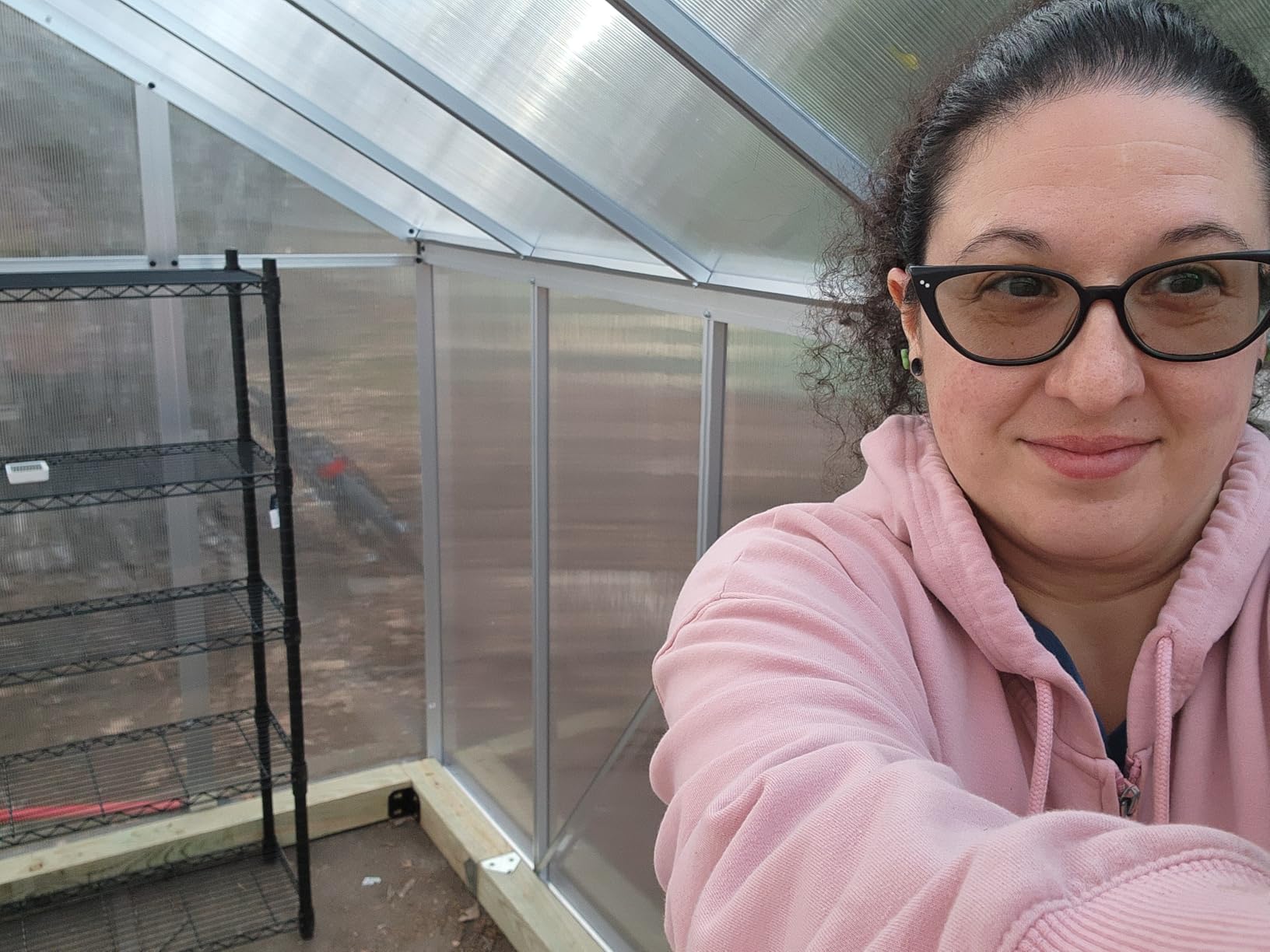 Outsunny 8' x 6' Greenhouse for Outdoors, Polycarbonate Greenhouse with Rain Gutter and Roof Vent, Aluminum Walk-in Green Houses for Outside Patio Backyard Garden customer photo 1