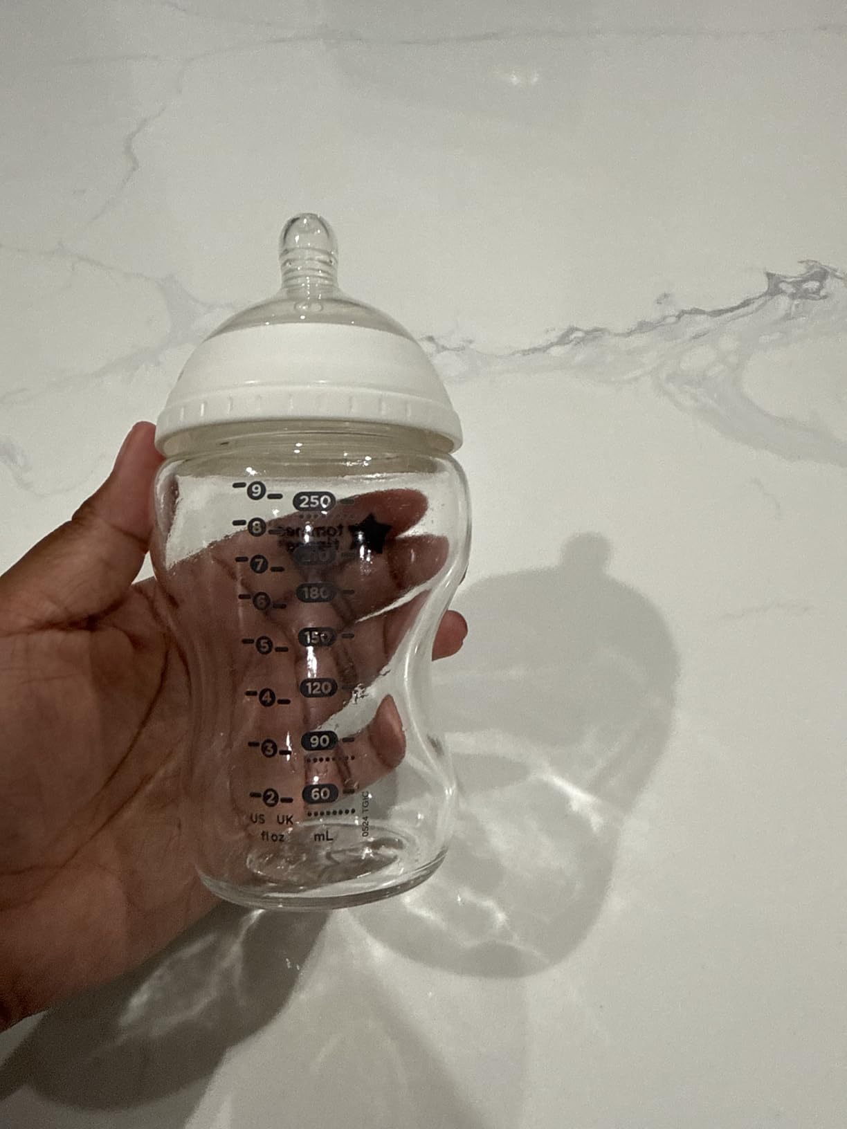 Tommee Tippee Natural Start Glass Baby Bottles, 0m+, 9oz | Pack of 3, Slow Flow Breast-Like Nipple, Self-Sterilizing, Travel Jar Lids & Cup Rings, BPA & Phthalate Free customer photo 2