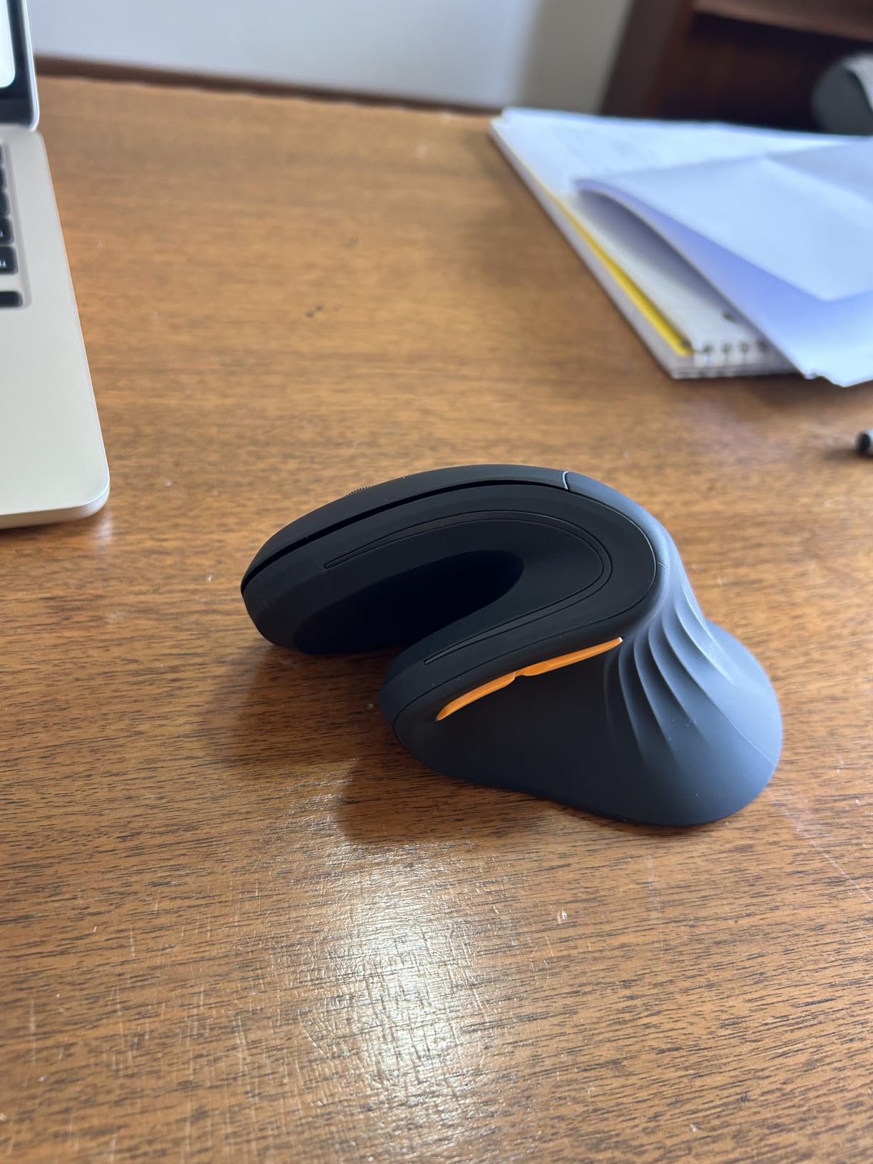 ProtoArc Ergonomic Mouse, EM11 NL Bluetooth Rechargeable Wireless Vertical Mouse, 3 Multi-Device Connectivity for Computer/PC/Laptop, 2.4GHz USB-A Optical Mice for Windows, Mac OS, Black customer photo 1