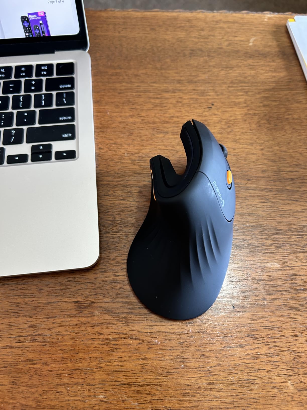 ProtoArc Ergonomic Mouse, EM11 NL Bluetooth Rechargeable Wireless Vertical Mouse, 3 Multi-Device Connectivity for Computer/PC/Laptop, 2.4GHz USB-A Optical Mice for Windows, Mac OS, Black customer photo 2