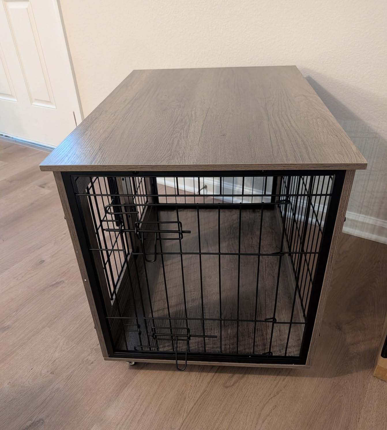 Dog Crate Furniture with Cushion, Wooden Dog Kennel Indoor with Double Doors, Dog Cage with Wheels, Dog House Side End Table for Small Medium Dogs up to 45 lb, 32.5