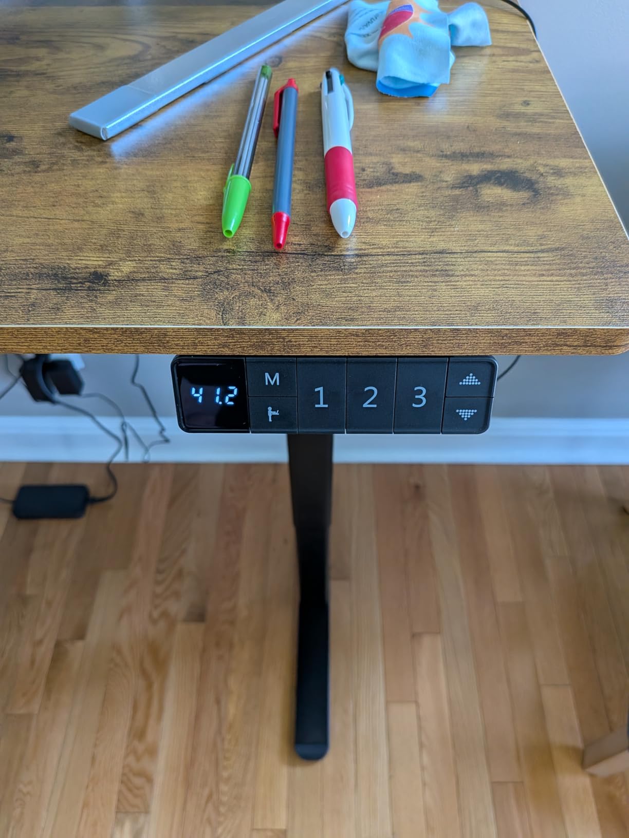 Claiks Electric Height Adjustable Standing Desk, 48x24 Inch, Bamboo | Smooth Height Adjustment, 4 Memory Presets, Cable Management Hub&Hook, Stable Steel Frame, 176lbs Capacity, Easy Assembly customer photo 1