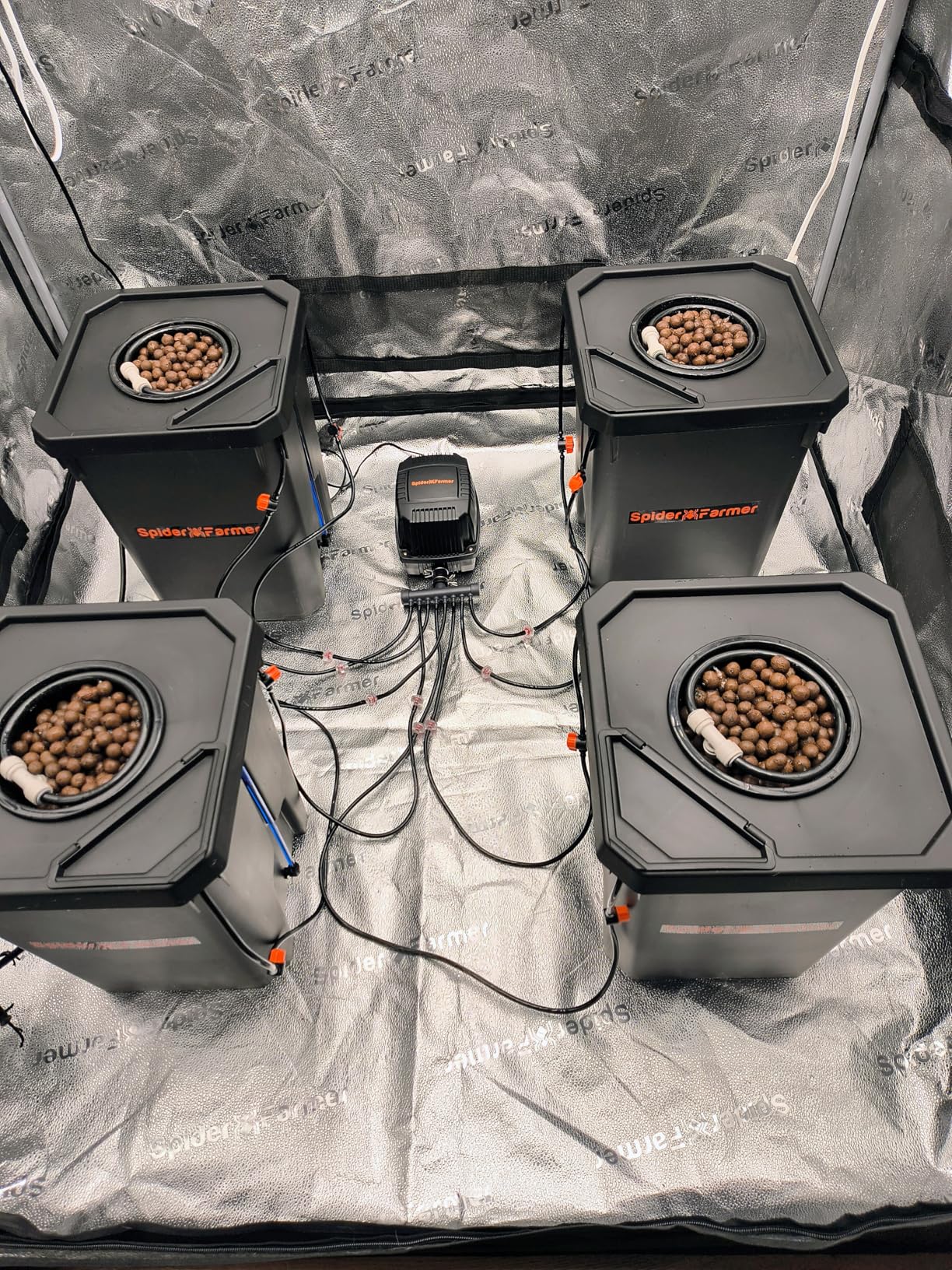 Spider Farmer DWC Hydroponics Growing System Kit 4 Buckets for Indoor Plant | 7-Gallon Deep Water Culture, New Triangular Cover Design, Recirculating Drip Gardening System with Top Drip Kit, 11W Air Pump customer photo 2