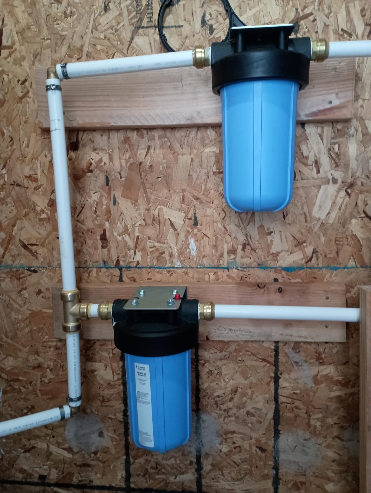 Pentair OMNIFilter Whole Home 10-Inch Heavy Duty Big Blue Housing | Pressure Relief Button, 1-Inch NPT Connection, Includes Wrench and Mounting Bracket; Cartridge Sold Separately, Cold Water customer photo 1