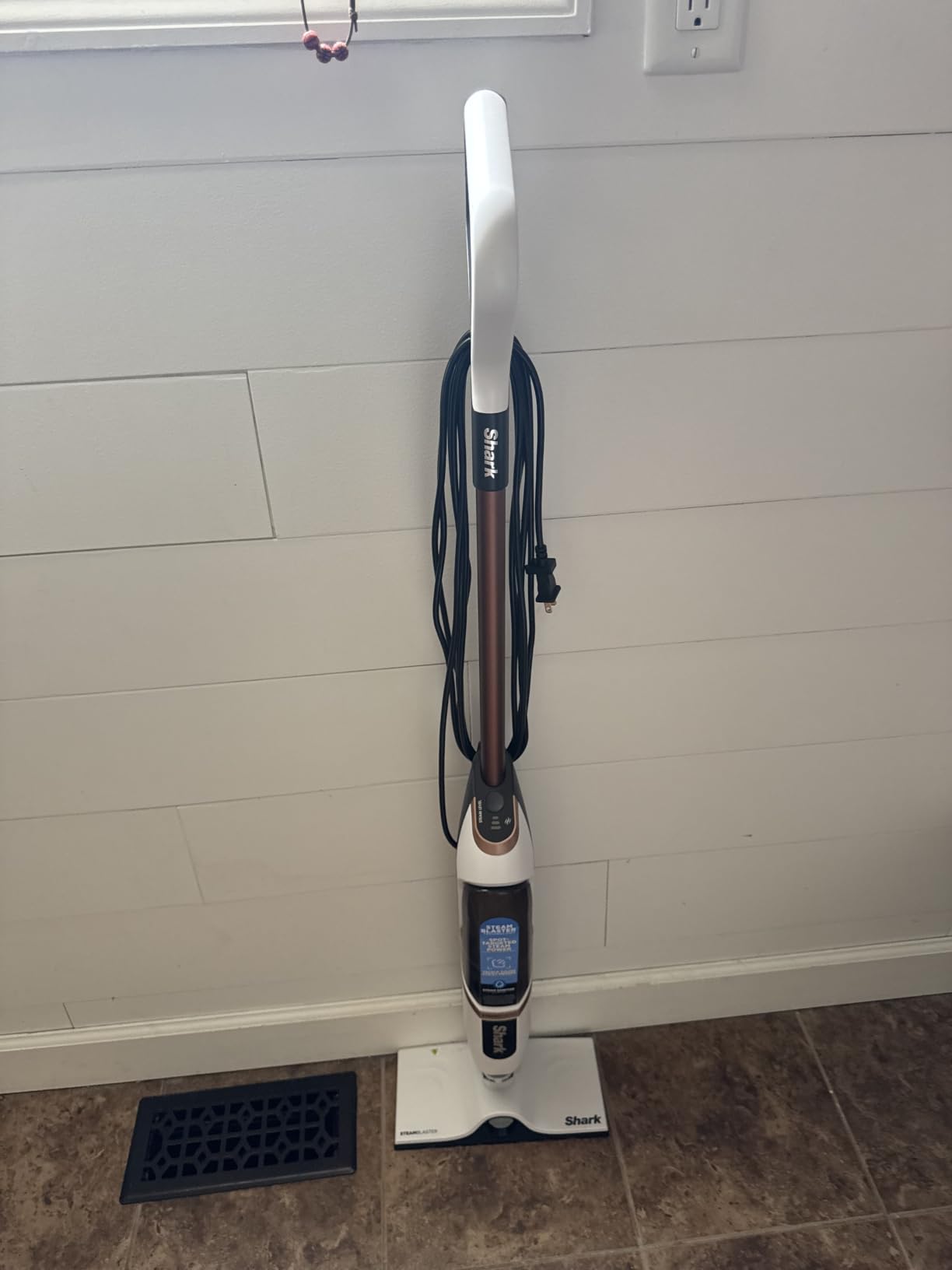 Shark SteamSpot Steam Mop with Steam Blaster Technology, White, S2001 | 3 Steam Modes, 2 Washable Dirt Grip Pads, XL Removable Tank, Lightweight, Targeted Steam customer photo 1