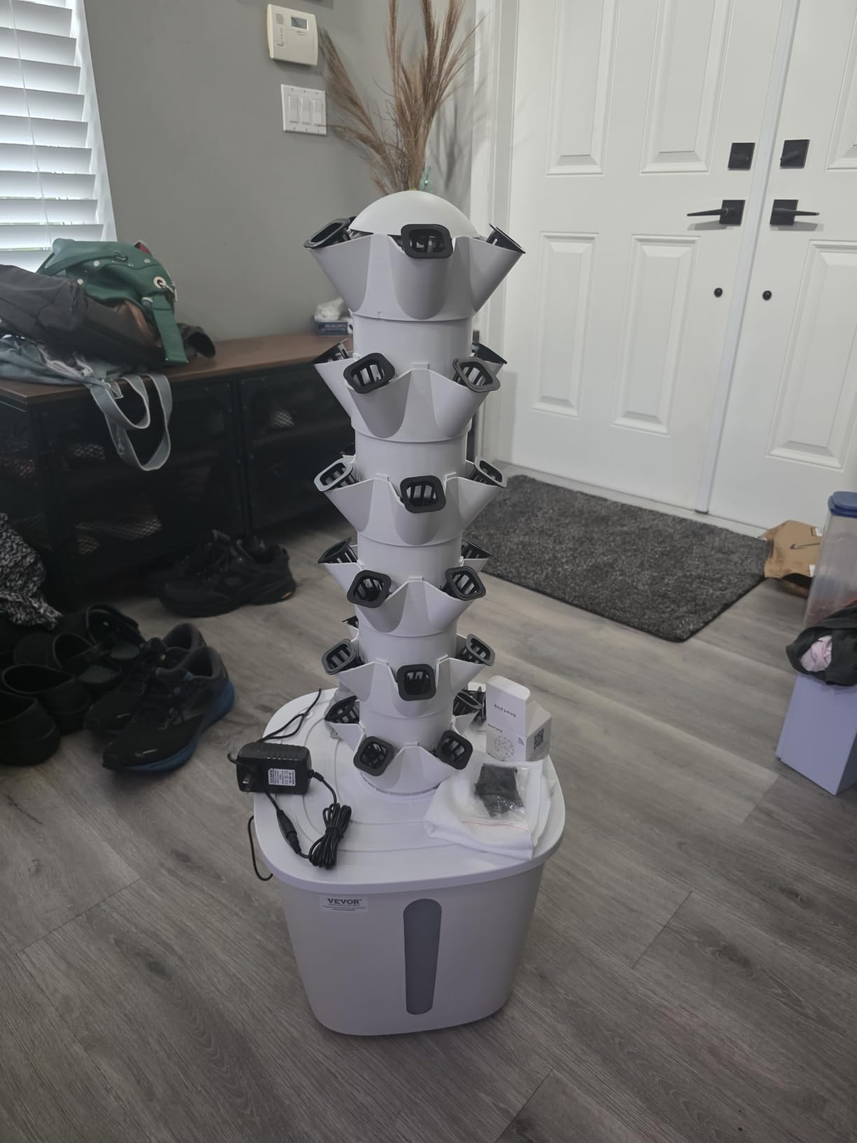 VEVOR Hydroponic Growing System, 30 Pods Vertical 6 Tiers Hydroponic Tower, Water Pump & Timer, Plants Germination Kit customer photo 1