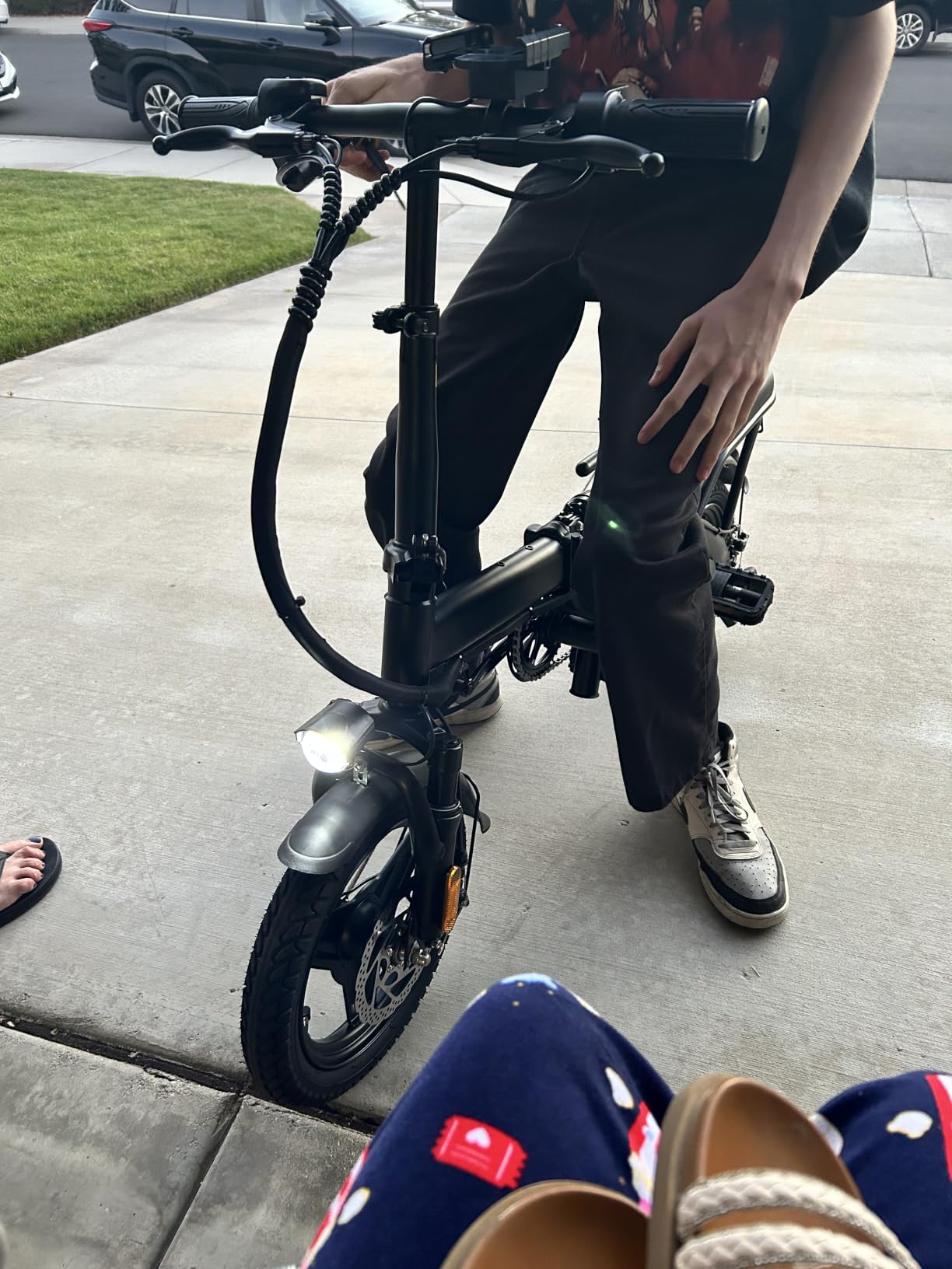 LELEKUAI Electric Bike for Adults and Teens, 520W-1200W Motor, 20-28MPH, 32 Miles Range, 48V 10Ah Battery, 3-Level Pedal Assist, 14