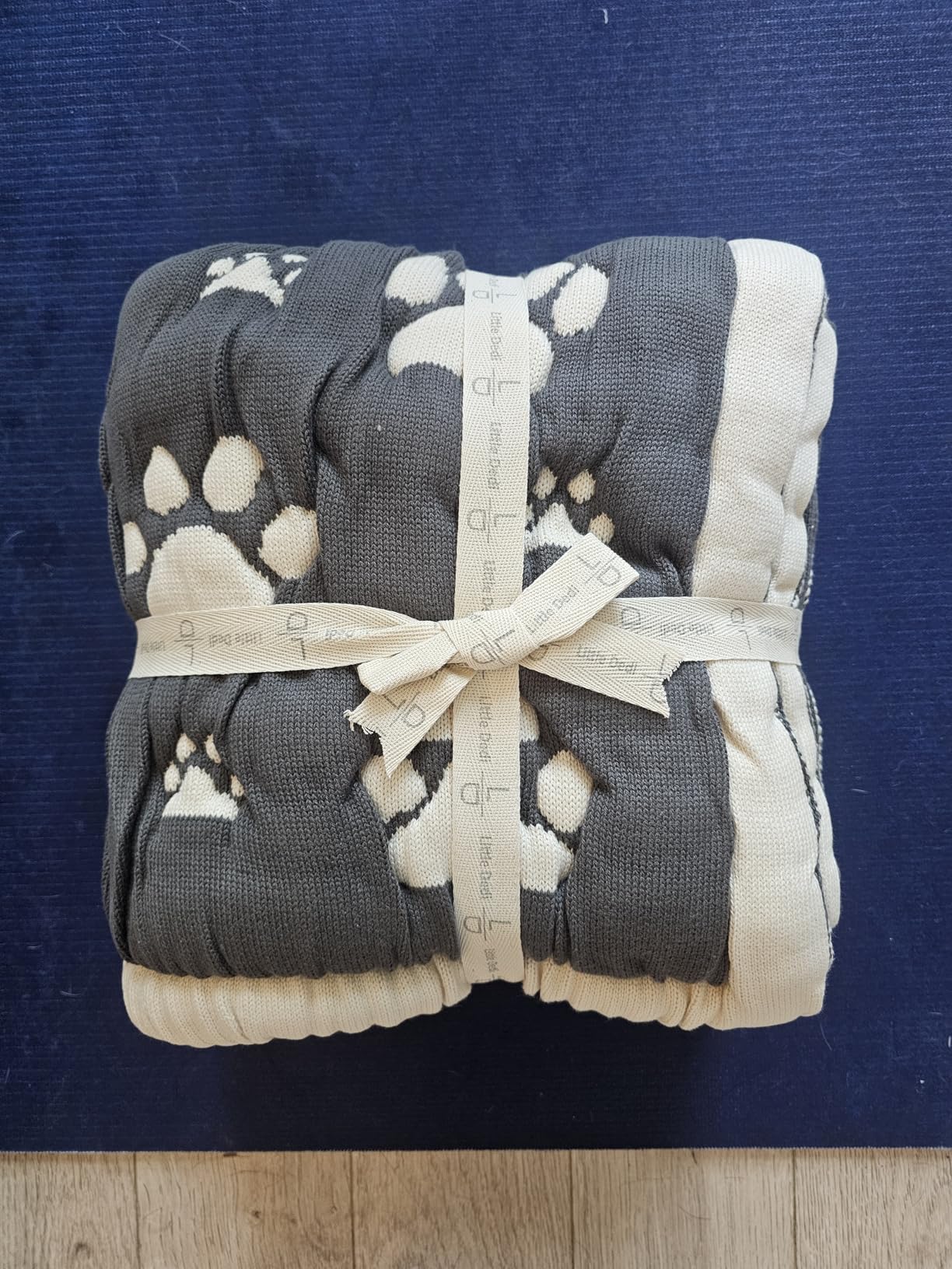 PetMat 28x40 in, Charcoal - Organic Cotton Crate Pad for Small Dogs & Cats, Seamless Reversible Design, Washable & Dryer Safe customer photo 2