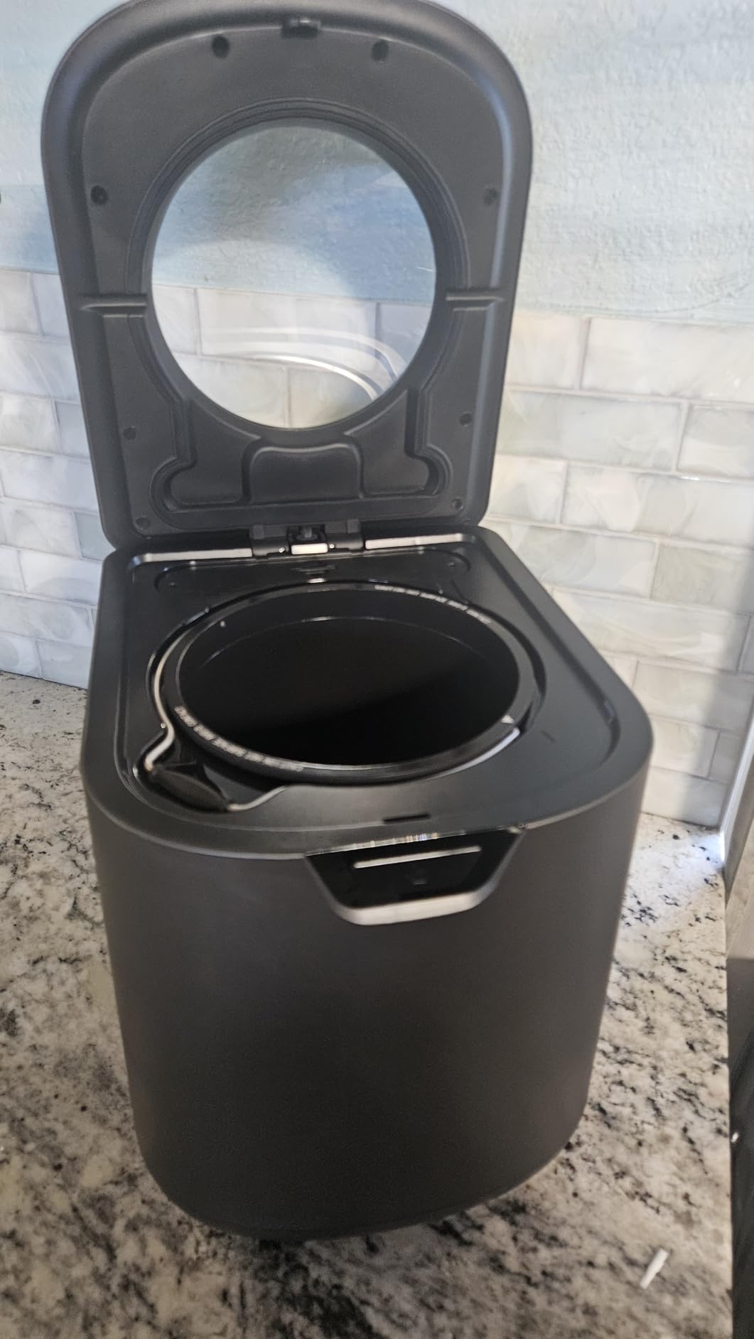 NutriChef 4 Quart Electric Kitchen Composter | Smart Countertop Composter Includes 2 Odorless Carbon Filters | 3 Volume Based Modes Small, Medium & Large (Gray) customer photo 2