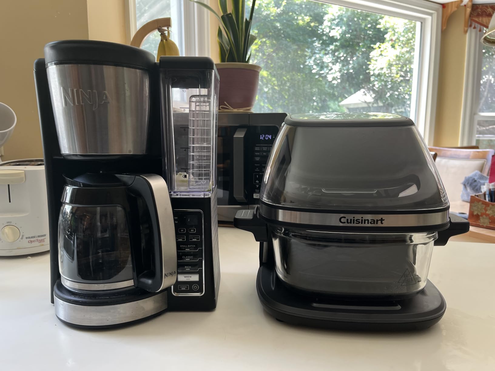 Cuisinart Air Fryer, Glass Basket & ClearView Window, 5 Functions, 4 Qt | Basket style air fryer with crisper plate, 5 cooking functions & 2 custom presets, 4qt air fryer heats to 450°F, AFC-4 customer photo 2