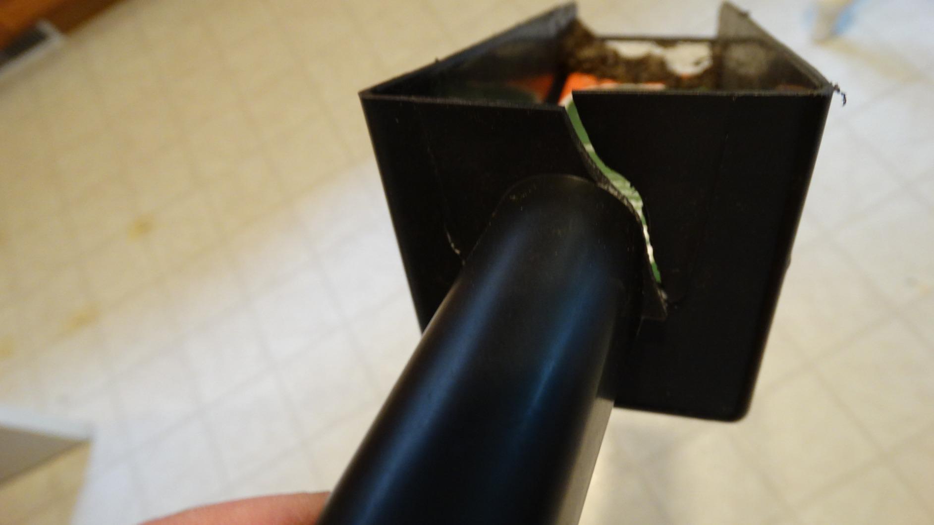 Frost King Gutter Scoop, Black customer photo 2