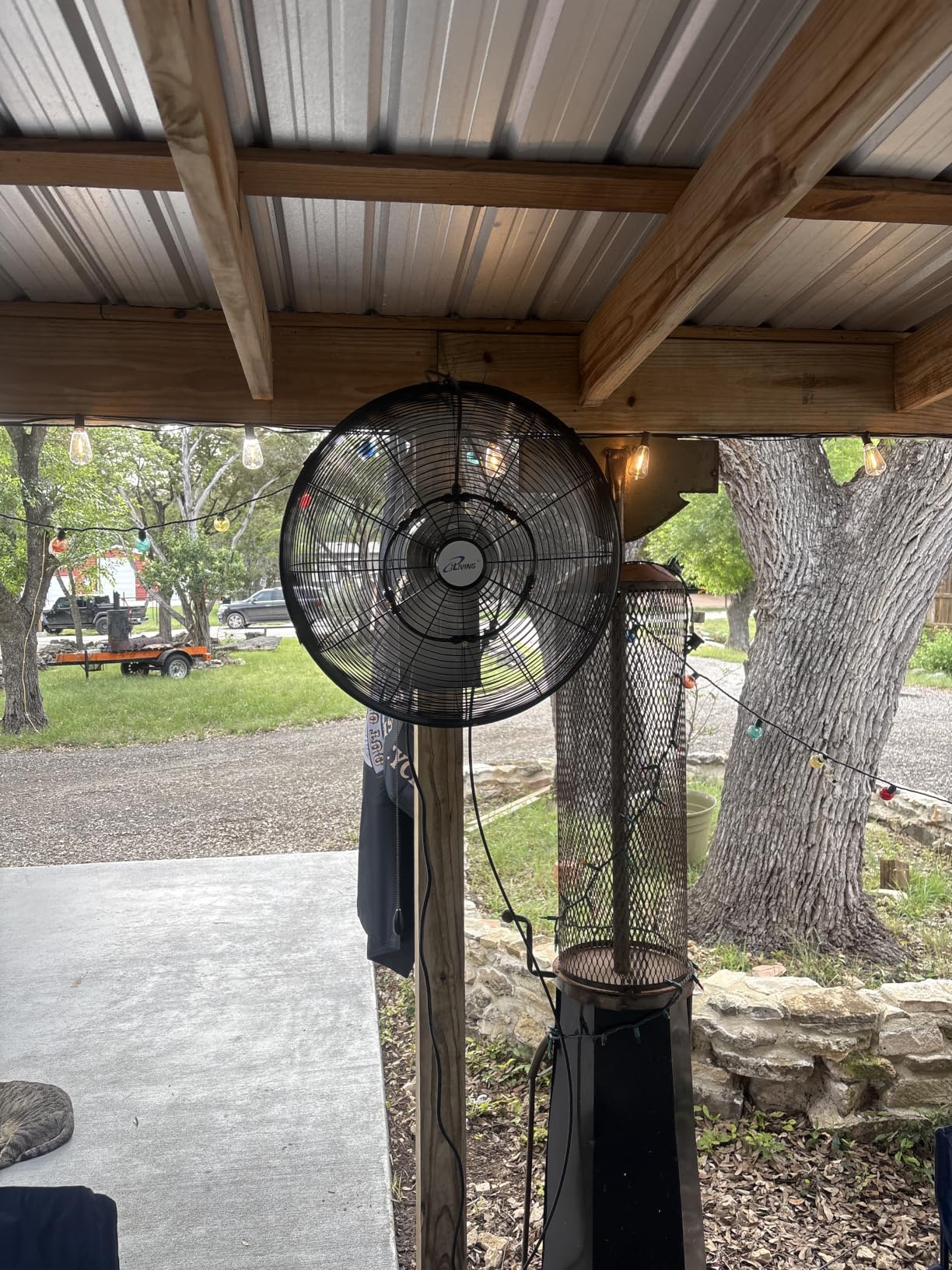 iLiving Wall Mounted Variable 14 Inches Speed Indoor/Outdoor Weatherproof Fan, Industrial grade for Patio, Greenhouse, Garage, Workshop, and Loading Dock, 2473 CFM, Black customer photo 1