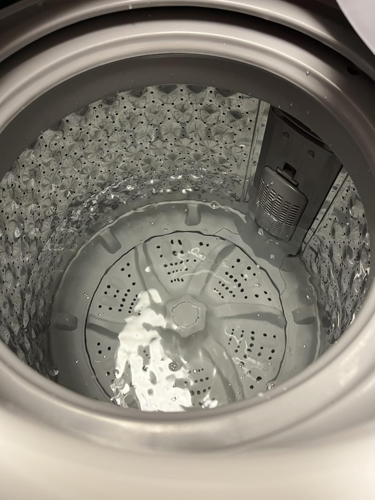 BLACK+DECKER 0.9 Cu. Ft. Portable Washer, 6.6 lb. Capacity, BPWM09W, White | 6.6 lb. Capacity Washing Machine for Homes & Apartments, 5 Wash Cycles, Quick Connect Sink Adapter and Drain Hose Included customer photo 1
