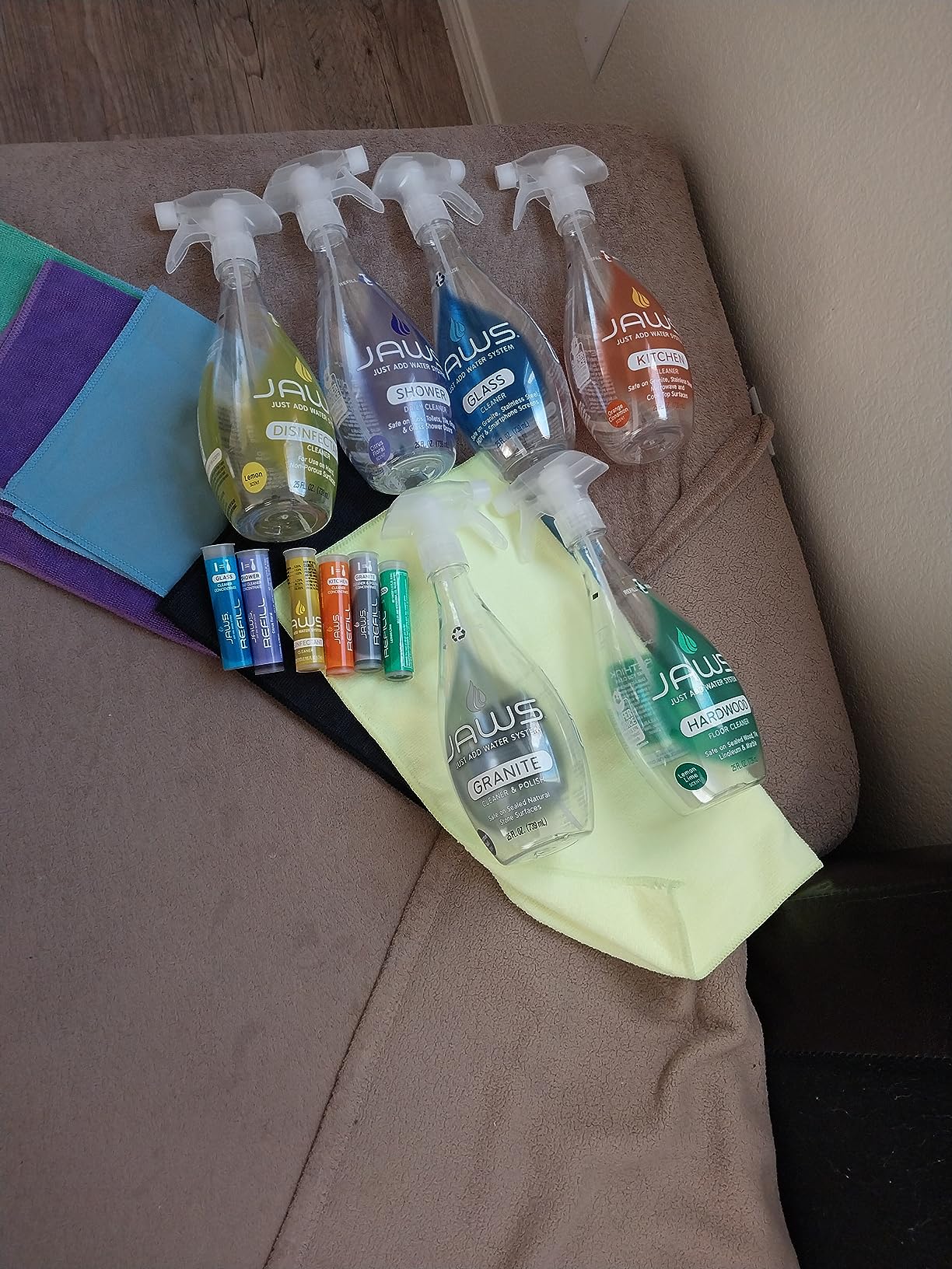 JAWS Cleaners Ultimate Cleaning Kit, Multi-Surface Kitchen, Glass, Shower, Granite, Hardwood Floor and Disinfectant, 2 Refill Pods of Each, Includes Microfiber Cloths customer photo 2