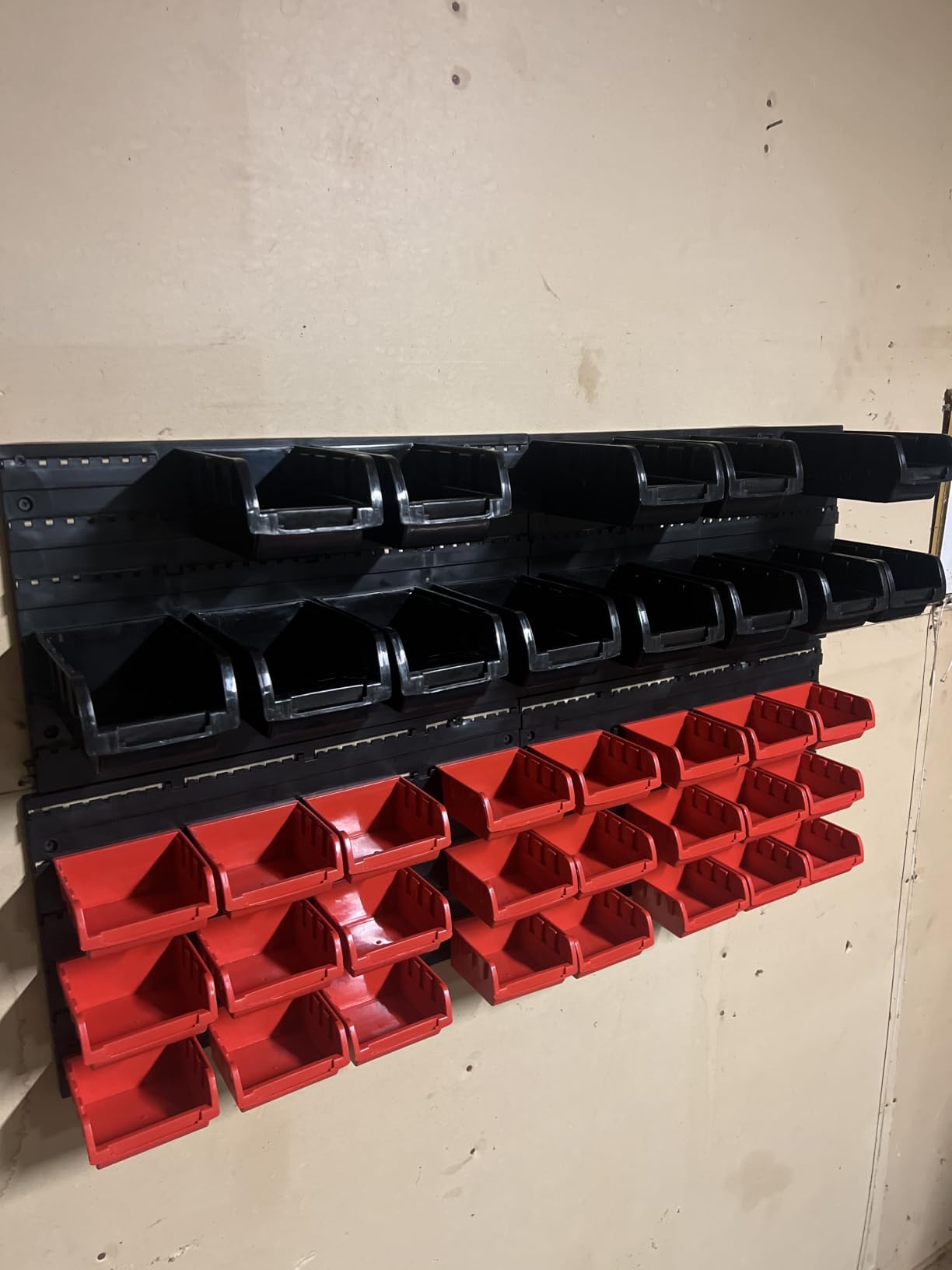 VEVOR 48-Bin Wall Mounted Storage Bins Parts Rack Organizer Garage Shop Tool Organizer for Screws, Nuts, Bolts, Nails, Beads, and Small Hardware Parts, With Wall Panels customer photo 1