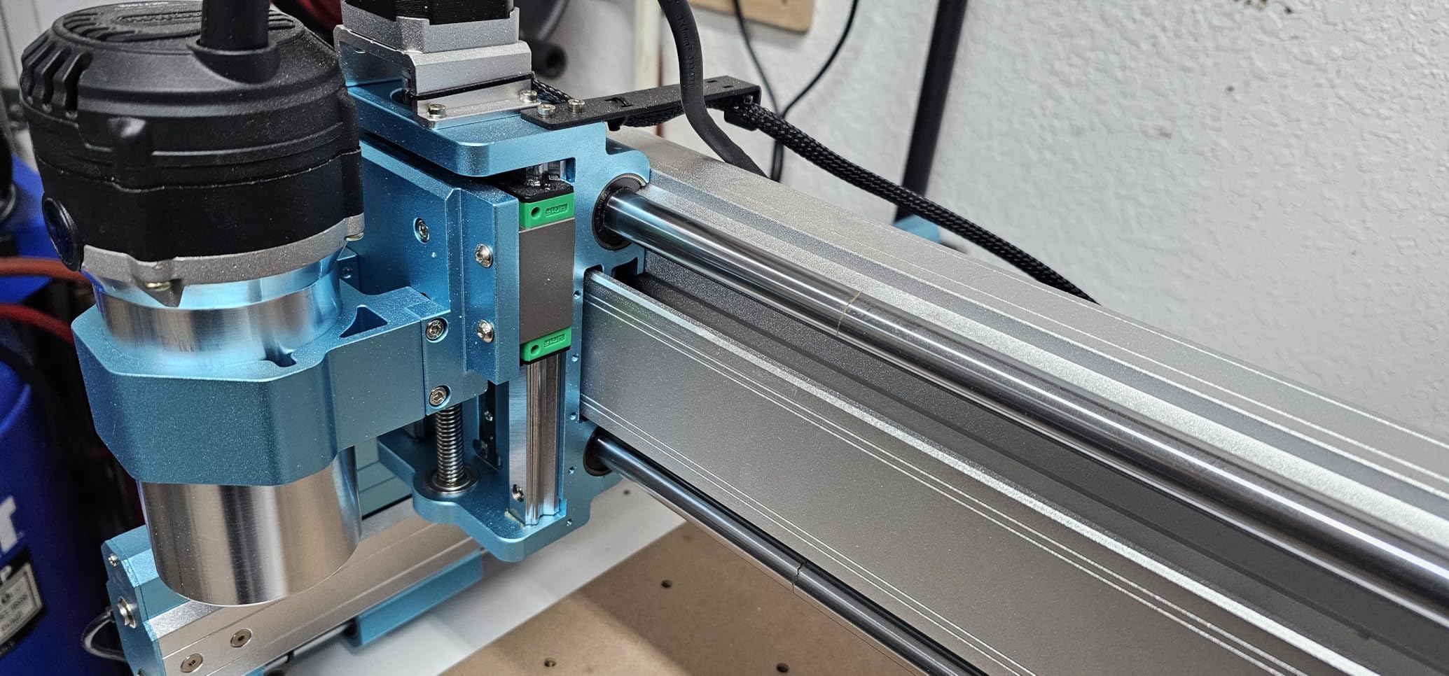 SainSmart Genmitsu 4040-PRO MAX CNC Router, 710W Trimmer & Linear Rail Driven, Work Area 410 x 405 x 77mm, for Wood Metal Acrylic Cutting Milling, GRBL Control customer photo 2
