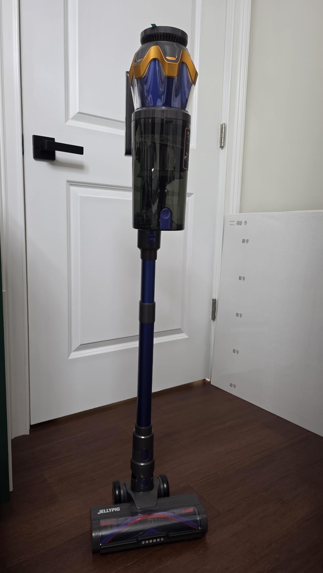 Cordless Vacuum Cleaner, Upgraded 650W 55KPA 70Mins Cordless Stick Vacuum Cleaner with Self-Standing and Touch Screen, Anti-tangle Wireless Vacuum, Vacuum Cleaners for Home/Pet Hair/Carpets/Floors customer photo 1