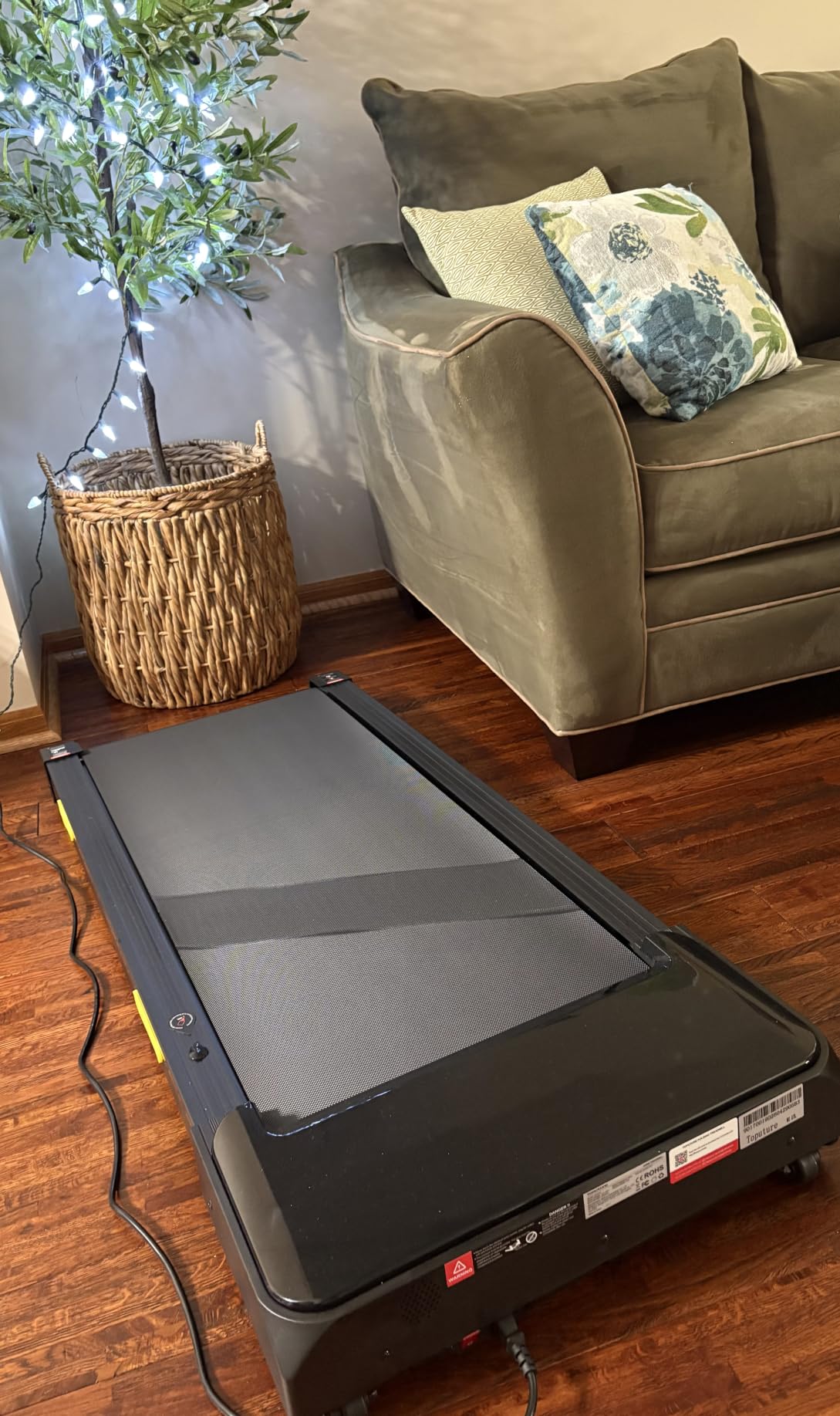 TOPUTURE Walking Pad Treadmill with 15% 15-Level Auto Incline, 3.0HP Quiet Brushless Under Desk Treadmill, Compact Treadmills for Home/Office, RGB LED Screen, Bluetooth Speaker, Remote/App Control customer photo 1